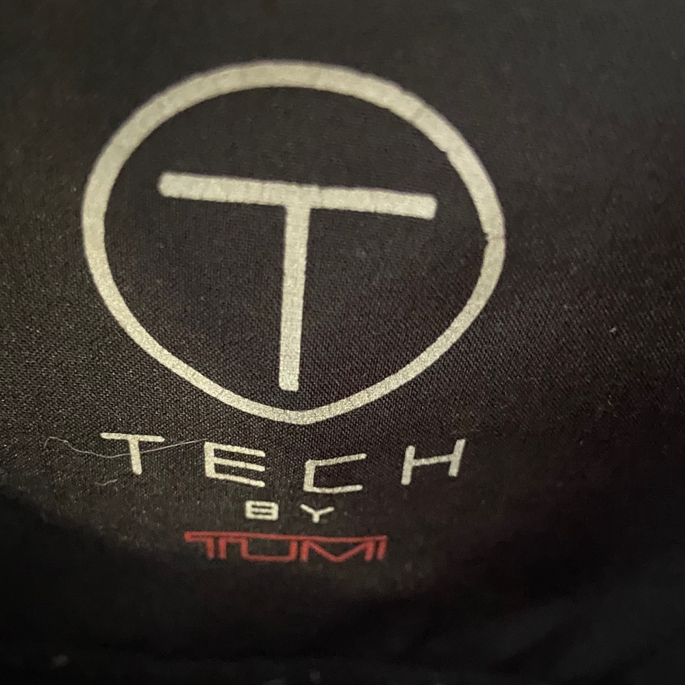 Tumi Men's Black Lightweight Jacket - Picture 2 of 7